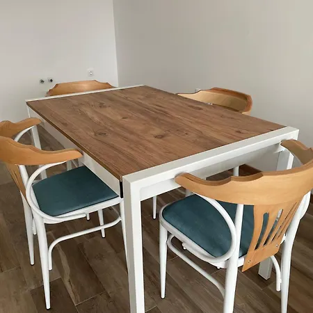 Azur Delux Апартамент Варна